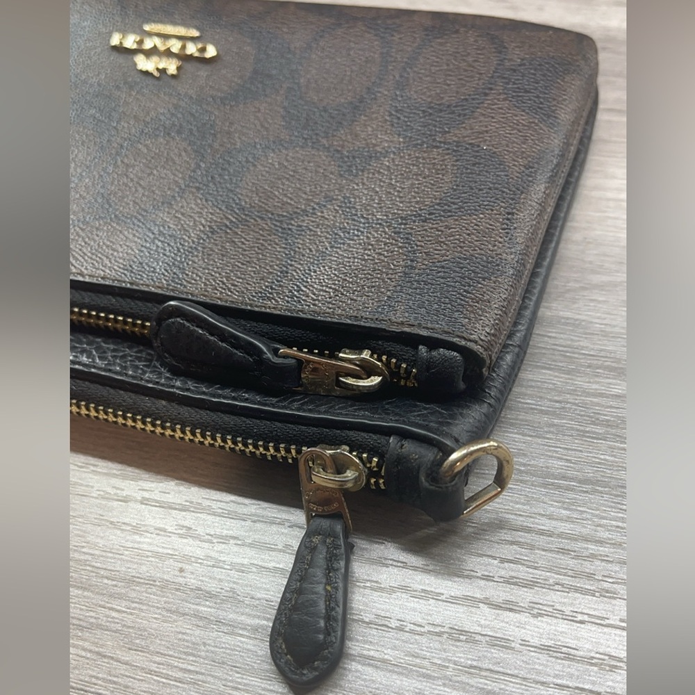 Coach wristlet wallet - Picture 4 of 6